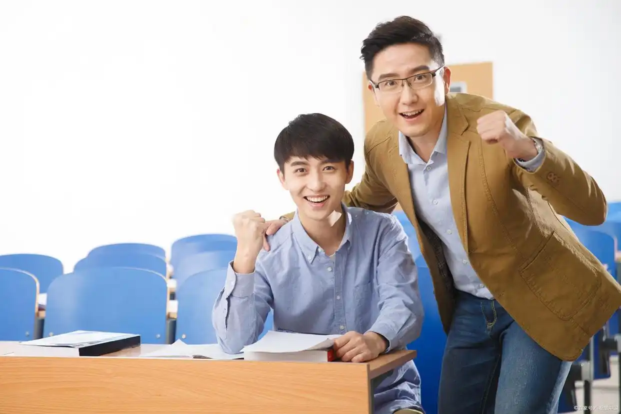 求职面试培训，大学生需要选择固定老师辅导吗？