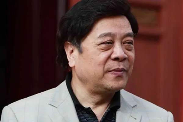 赵忠祥儿子赵方多大了？ 儿媳是倪萍前夫表妹