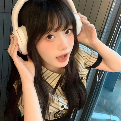 台州美女伴游预约4S店销售员晋烂